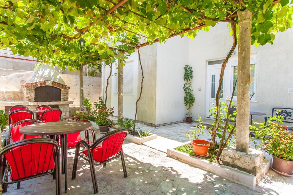 Apartments Ljubica تْشيرسيك نوفي الغرفة الصورة