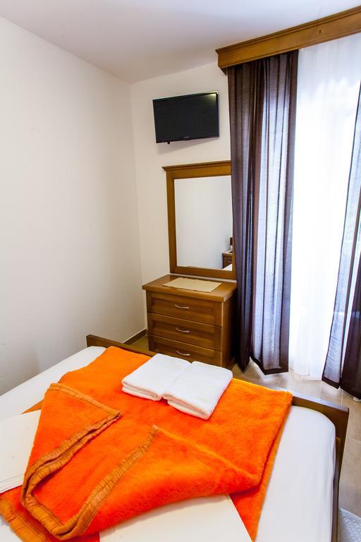 Apartments Ljubica تْشيرسيك نوفي الغرفة الصورة